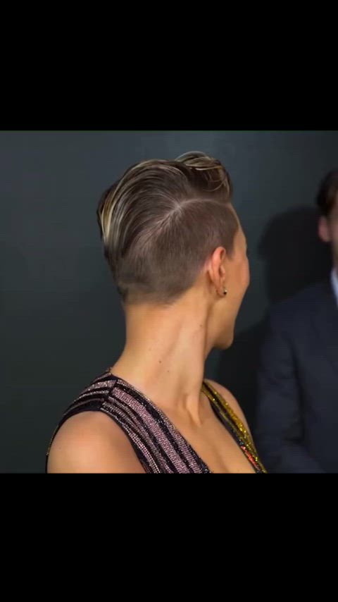 celebrity milf scarlett johansson sexy short hair gif