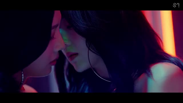 Red Velvet 레드벨벳 'Bad Boy' MV