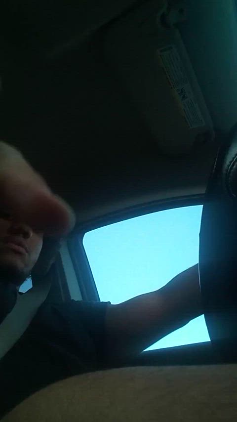 Gooning while driving