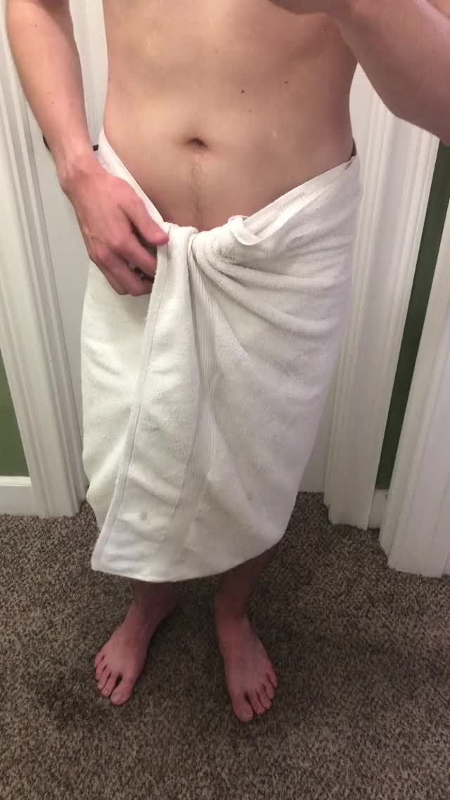 Cut cock and towel drop ;)