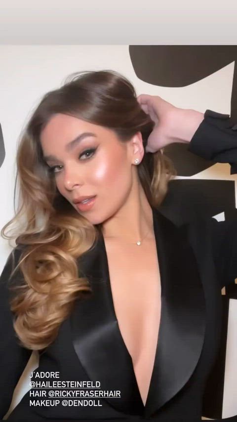 beautiful dress hailee steinfeld gif