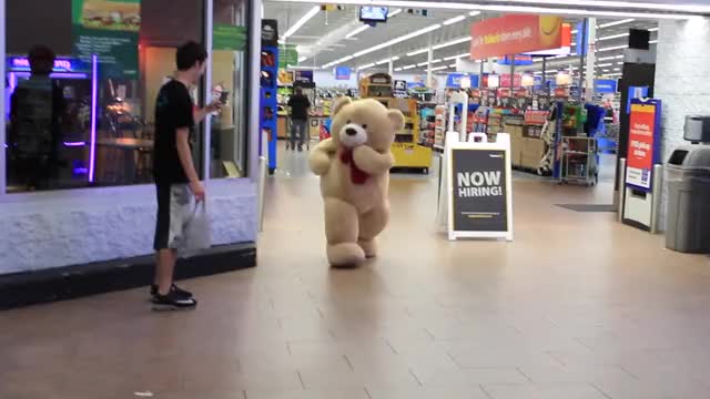 GIANT TEDDY BEAR COMES TO LIFE