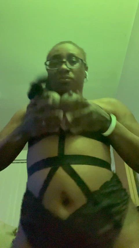 amateur ebony natural tits onlyfans ebony-girls gif