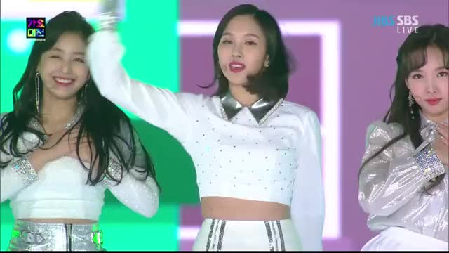 171225-IPTV-1080i-SBS-2017+가요대전-TWICE-본무대-H264-AC3-By-Sanayeon 14