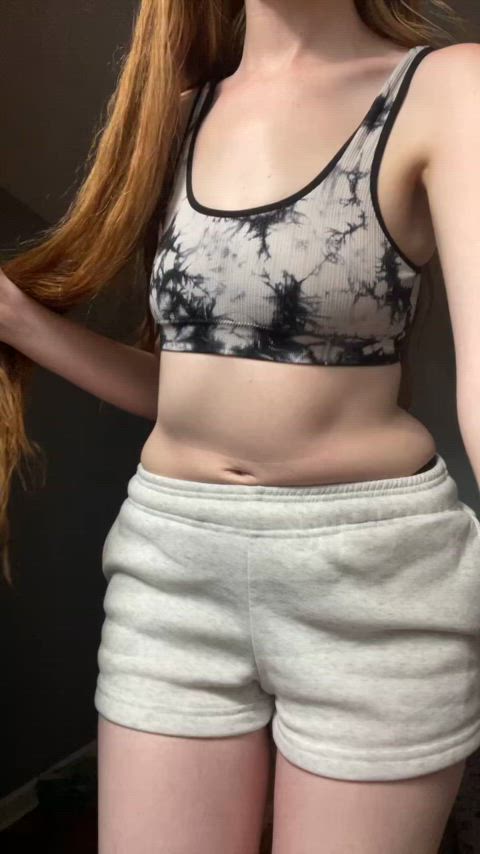 dance sports bra tiktok girls-with-glasses real-girls-on-tiktok tik-tok gif