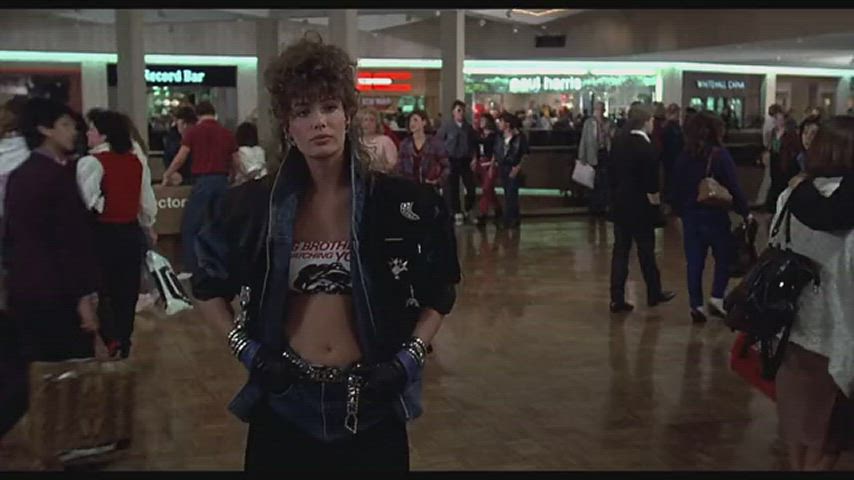 Kelly Lebrock