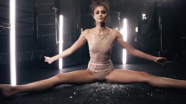 Taylor Hill - Love Advent #2