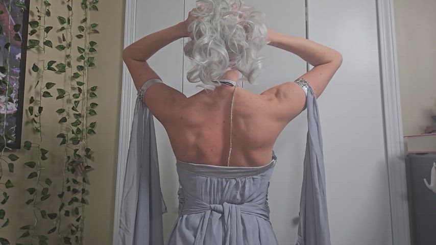 cosplay domina dominant domination dominatrix muscular girl muscular milf flexing