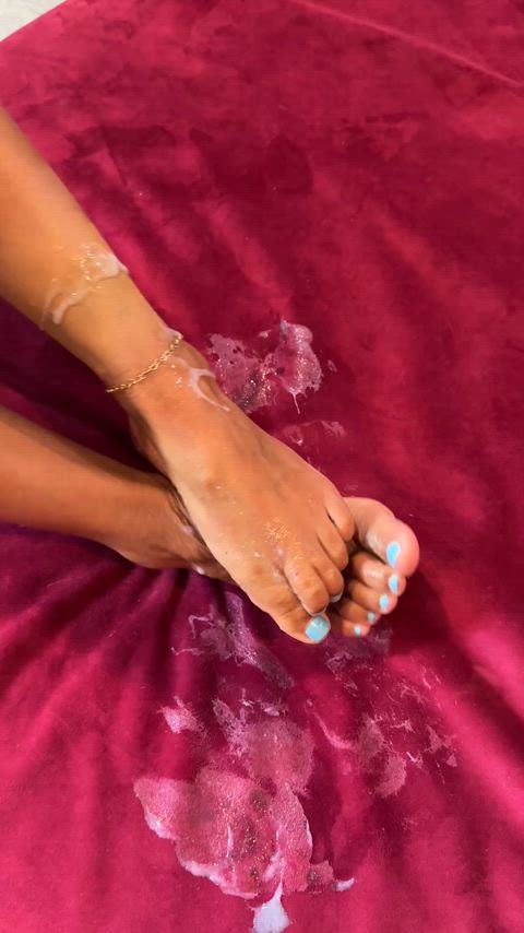 cum cum on feet feet feet fetish cum-on-feet desi feet-heaven gif