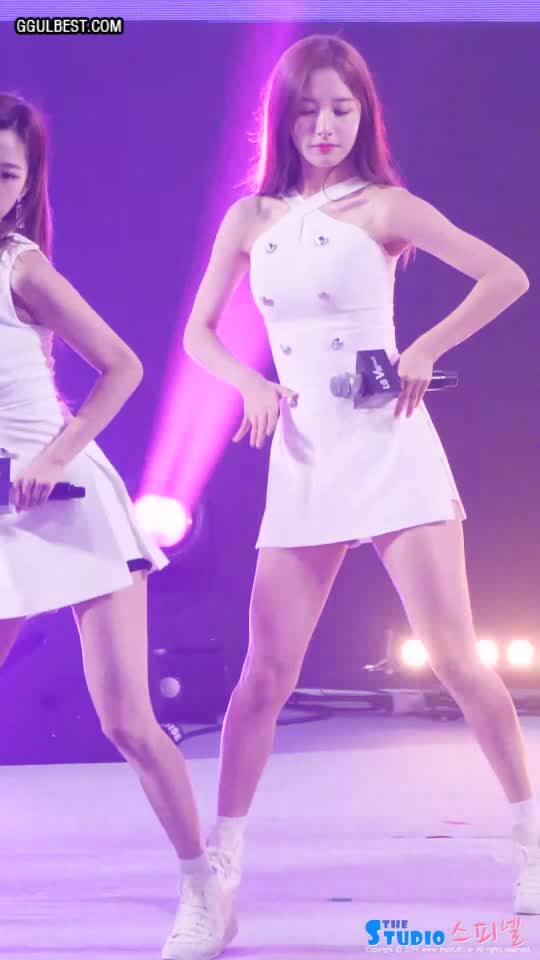 WJSN BONA white sleeveless dress .gif