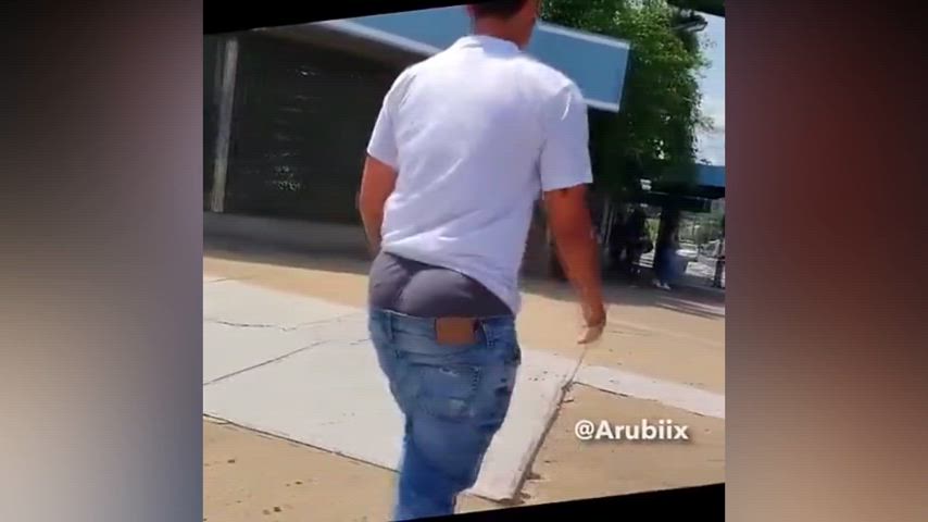 A classic street catch curtesy of Arubiix