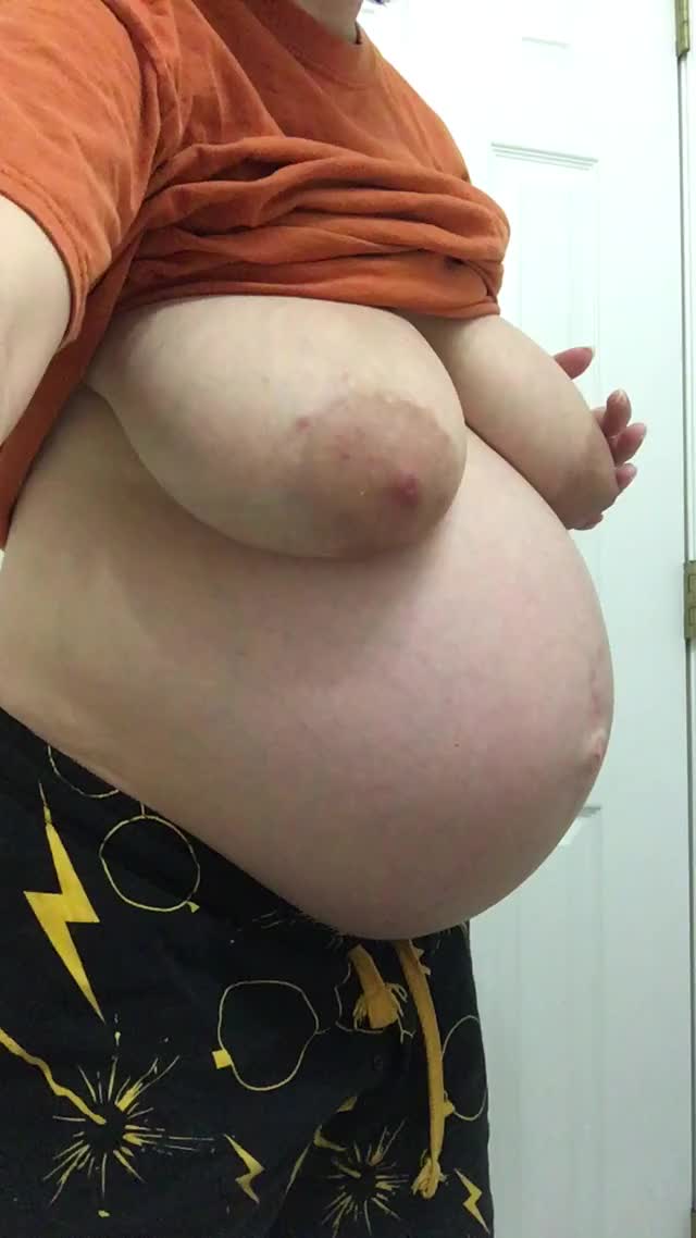 [selling]39 weeks TODAY!! Hurry up and come get some sexy content before I go into