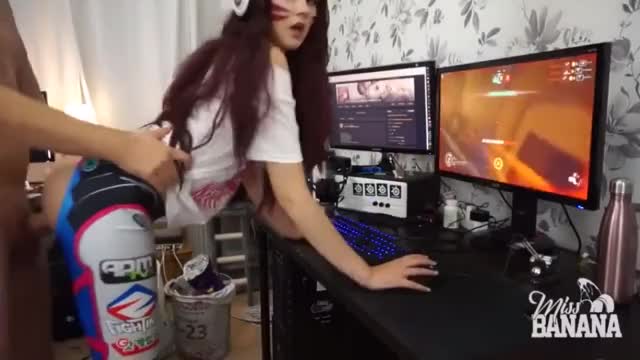 D.Va Cosplay Girl Gets Fucked While Playing Overwatch