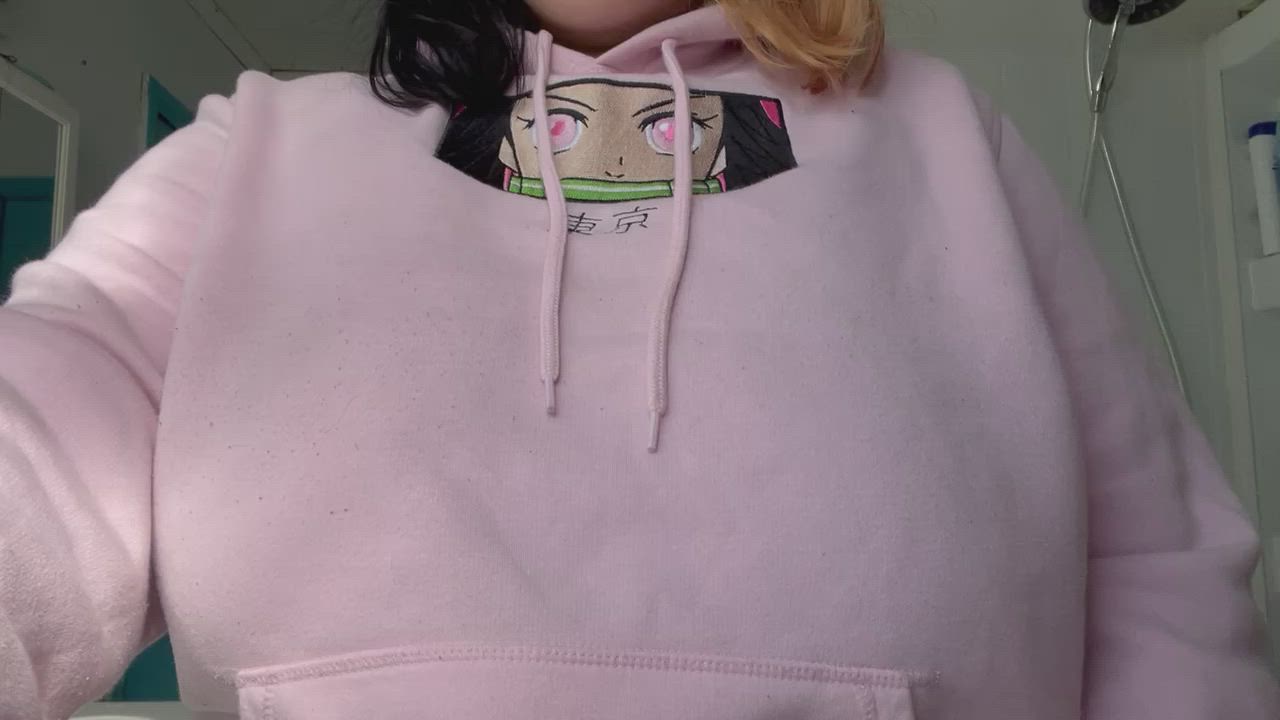 Not even my hoodie can contain them (OC)