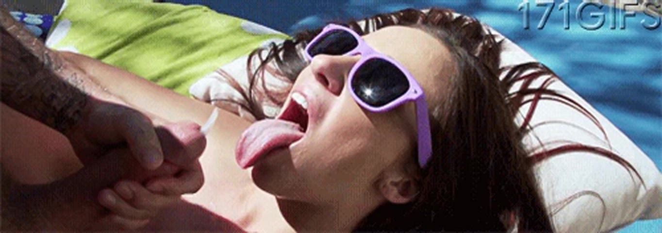 cumshot jada stevens pornstar gif