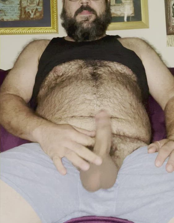 Y’all like hairy dad balls here ?