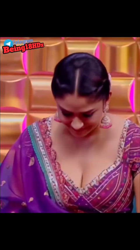 bollywood busty cleavage gif