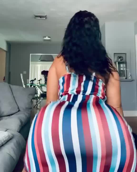 PAWG Ass in Dress