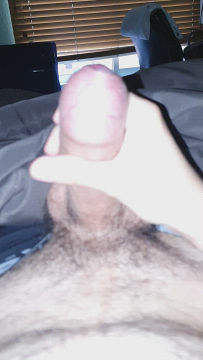 I need help peeling my tight foreskin. Any volunteers? 👀🥵💦