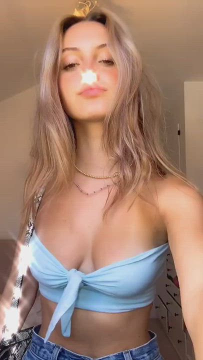 Cleavage Dancing TikTok gif