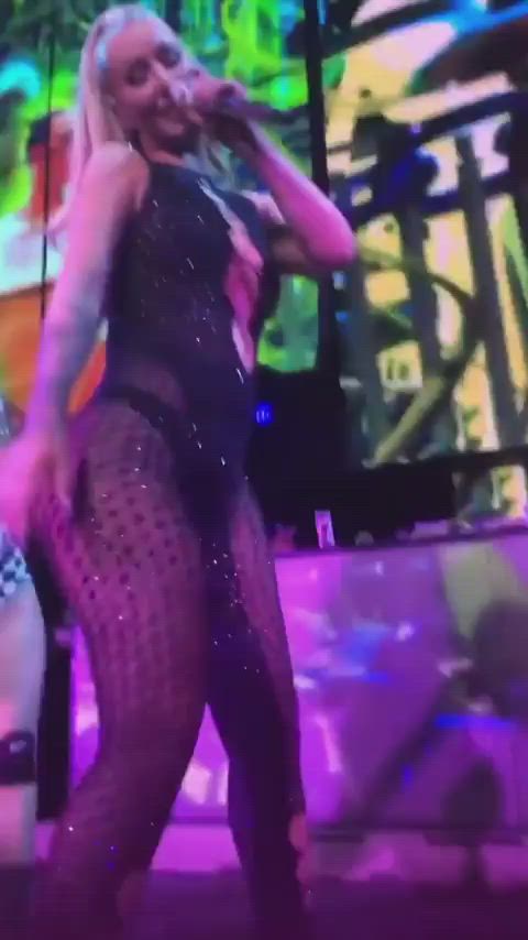 ass clapping ass shaking big ass bimbo blonde booty iggy azalea pawg twerking gif