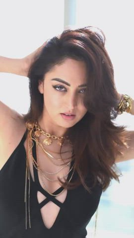 Kashmiri Beauty Sandeepa Dhar in one of Hottest Avatar ❤️🍑 rops in Swimsuit