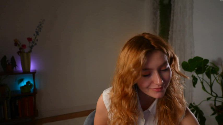 babe cute non-nude redhead sfw gif