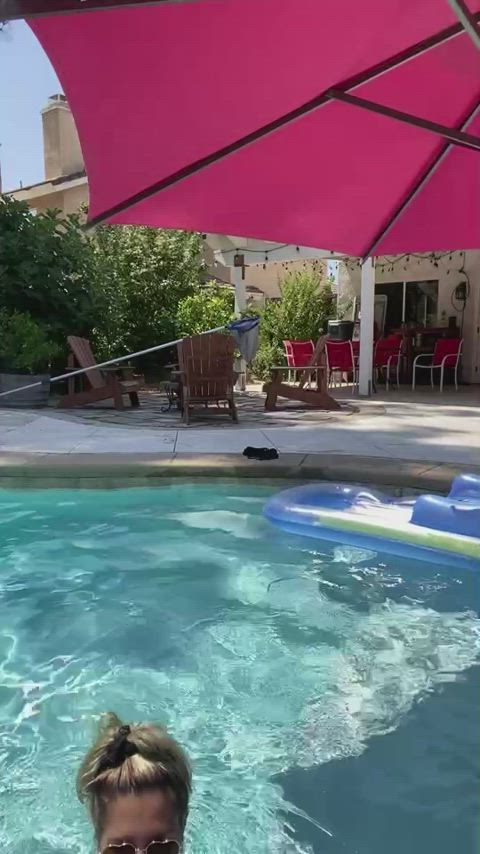 naked pool swimming pool tits amateur-girls fit-girls gif