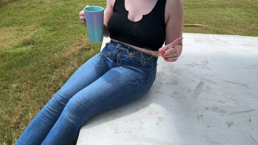 fansly jeans manyvids omorashi outdoor pov pee peeing redhead wetting amateur-girls