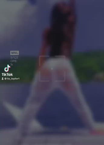 beach dancing flexible latina sensual shaking skinny twerking webcam gif