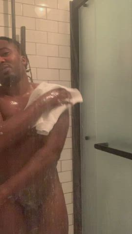 Lupe in the shower look so clean!