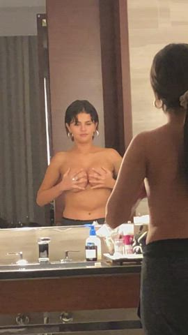Bathroom Boobs Celebrity Latina Mirror Selena Gomez Tanned Teen Tits gif