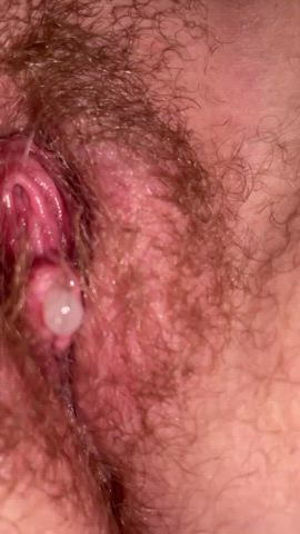 Me dripping your cum out of my warm and breed-able pussy😆😉💦