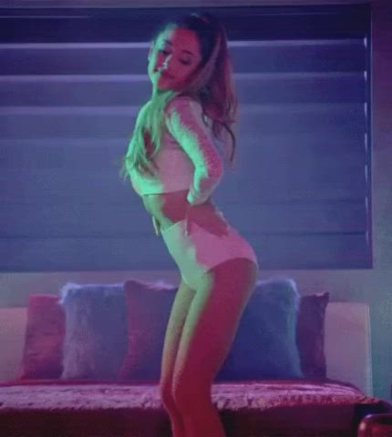 Ariana Grande Celebrity Teen gif