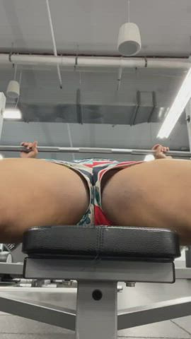ebony fitness gym muscular girl voyeur watching gif