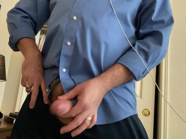Daddy Cumming On His Wedding Ring