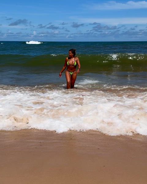 ass beach big ass big tits bikini brazilian celebrity ebony sexy gif