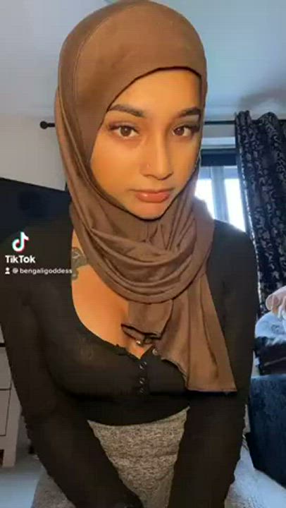Arab Hijab Oiled gif