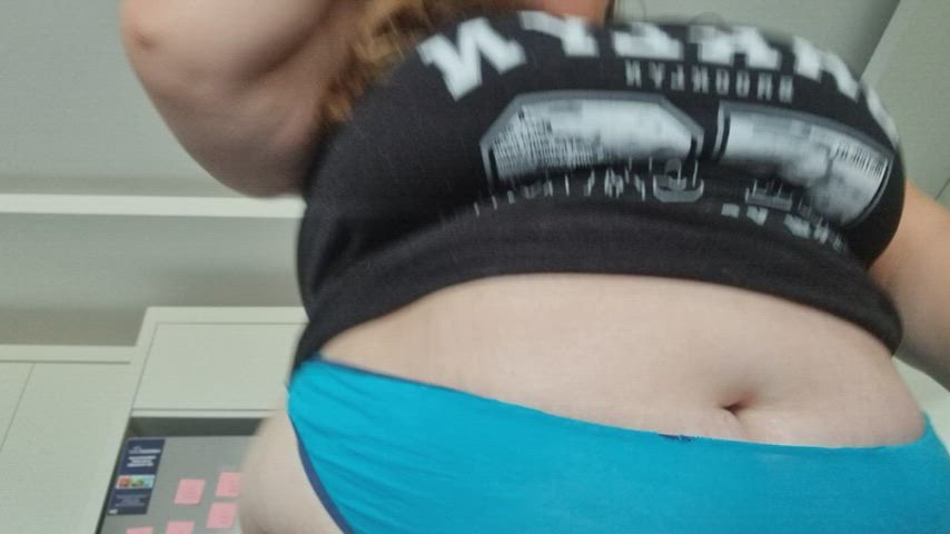 BBW Belly Button Curvy Feedee SSBBW gif