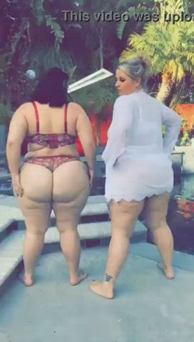 Ass Aunt BBW Big Ass MILF Mature Mom Shaking Smile Thick gif