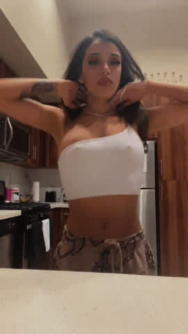 flashing savannah sixx tits gif