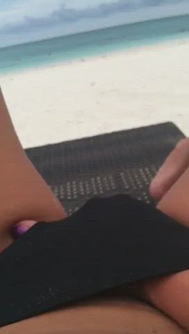 Amateur Beach Girls Masturbating gif