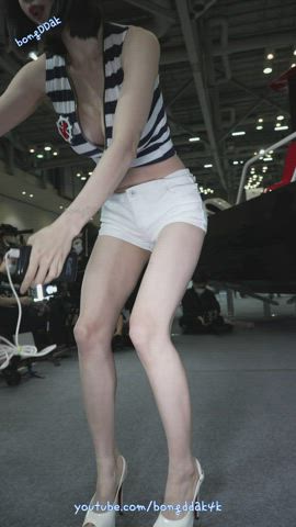 asian babe car convention cute korean model gif