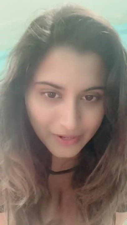 Gunjan aras hot pics and vids album link in comments