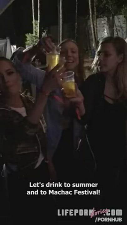 Guy fucks his best friends at a concert