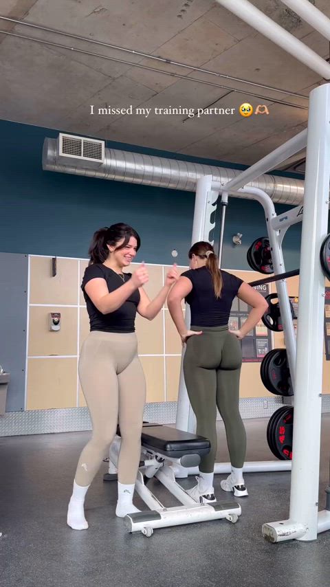 ass best friends friends gym pawg spanked spanking gif