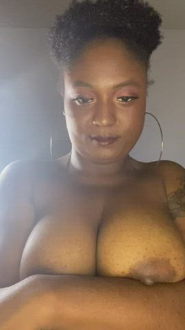 big tits milf natural tits onlyfans gif