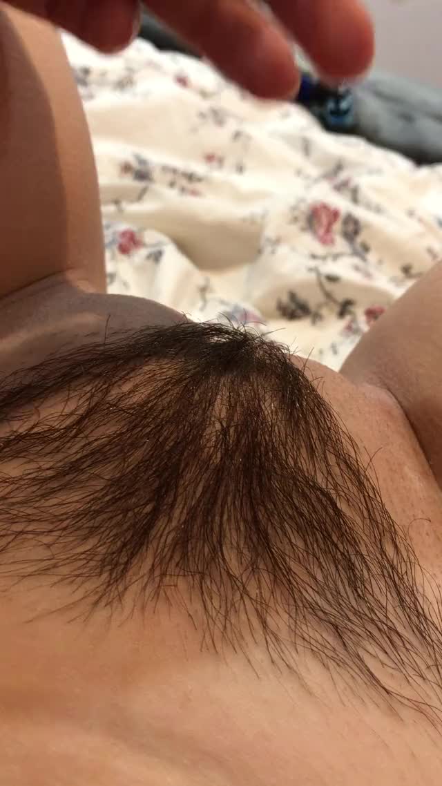 Playing with my pubes