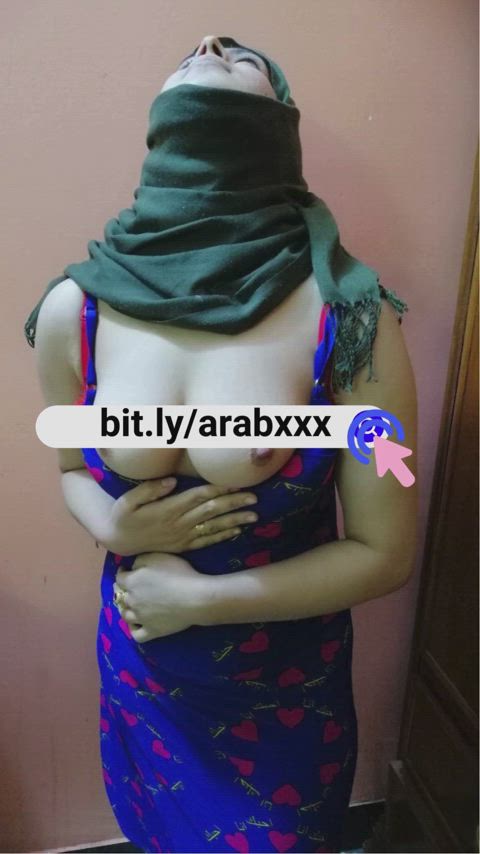 Cute Hijab woman showing her beautiful Tits Homemade clip 🔥