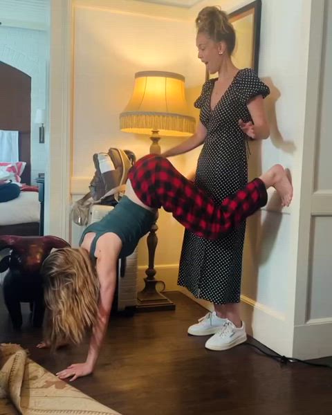 celebrity joey king twerking gif